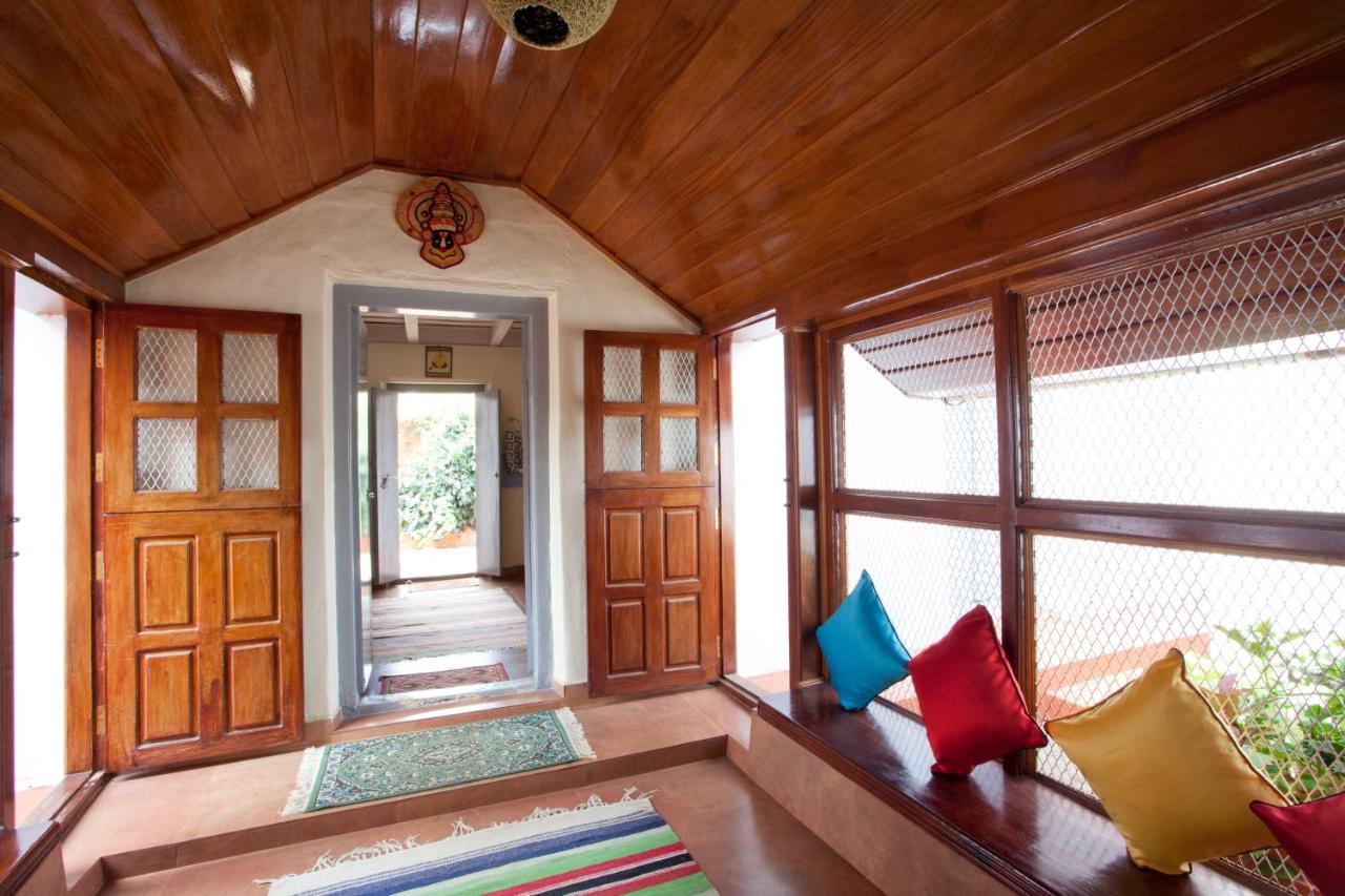 Sardar Bahadur'S Heritage Bungalow Estate Stay Napoklu Ngoại thất bức ảnh