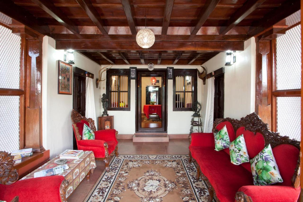 Sardar Bahadur'S Heritage Bungalow Estate Stay Napoklu Ngoại thất bức ảnh