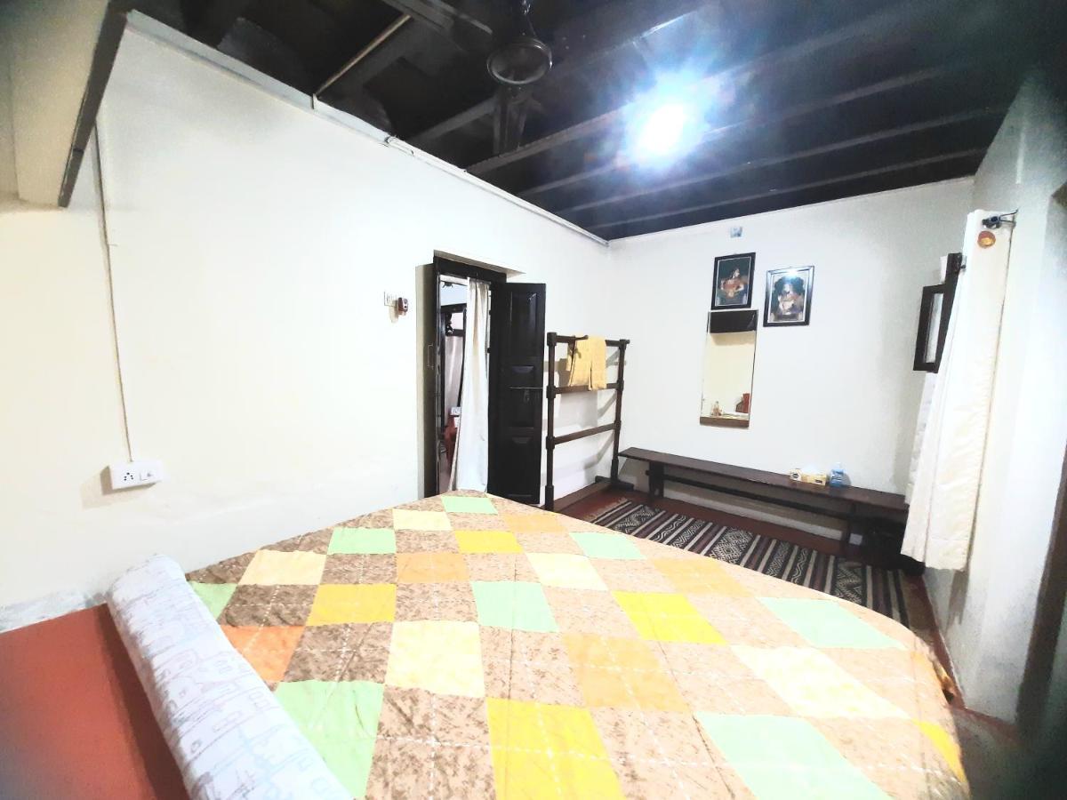 Sardar Bahadur'S Heritage Bungalow Estate Stay Napoklu Ngoại thất bức ảnh