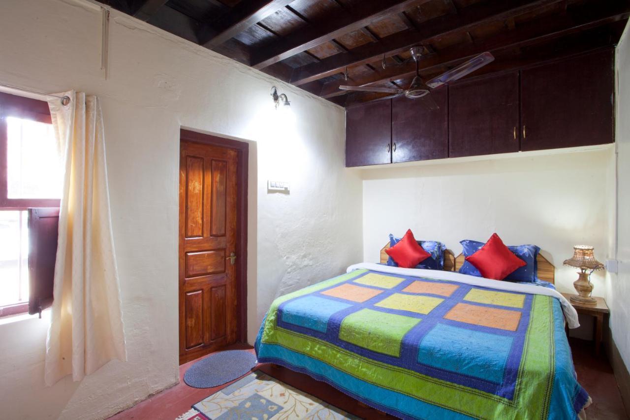 Sardar Bahadur'S Heritage Bungalow Estate Stay Napoklu Ngoại thất bức ảnh