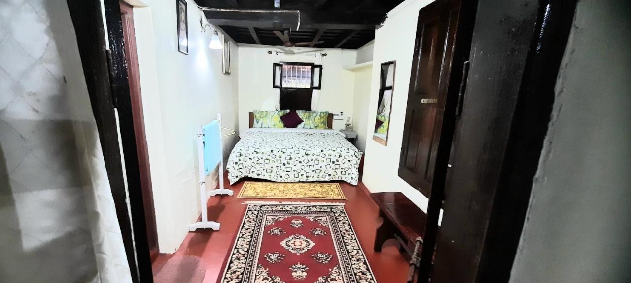 Sardar Bahadur'S Heritage Bungalow Estate Stay Napoklu Ngoại thất bức ảnh